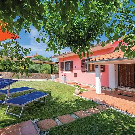 Cozy In With Outdoor Swimming Pool * Labin (Istria)